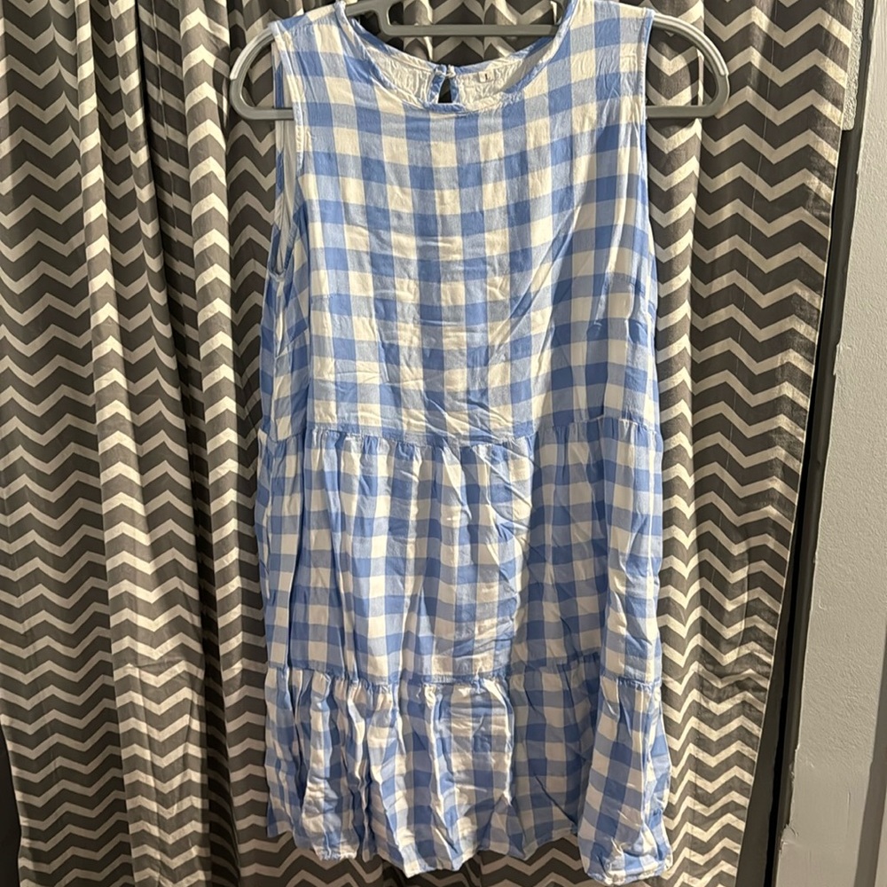 Gingham dress, blue and white